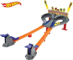 Hot Wheels CDL49 Super Speed Blastway Track Set