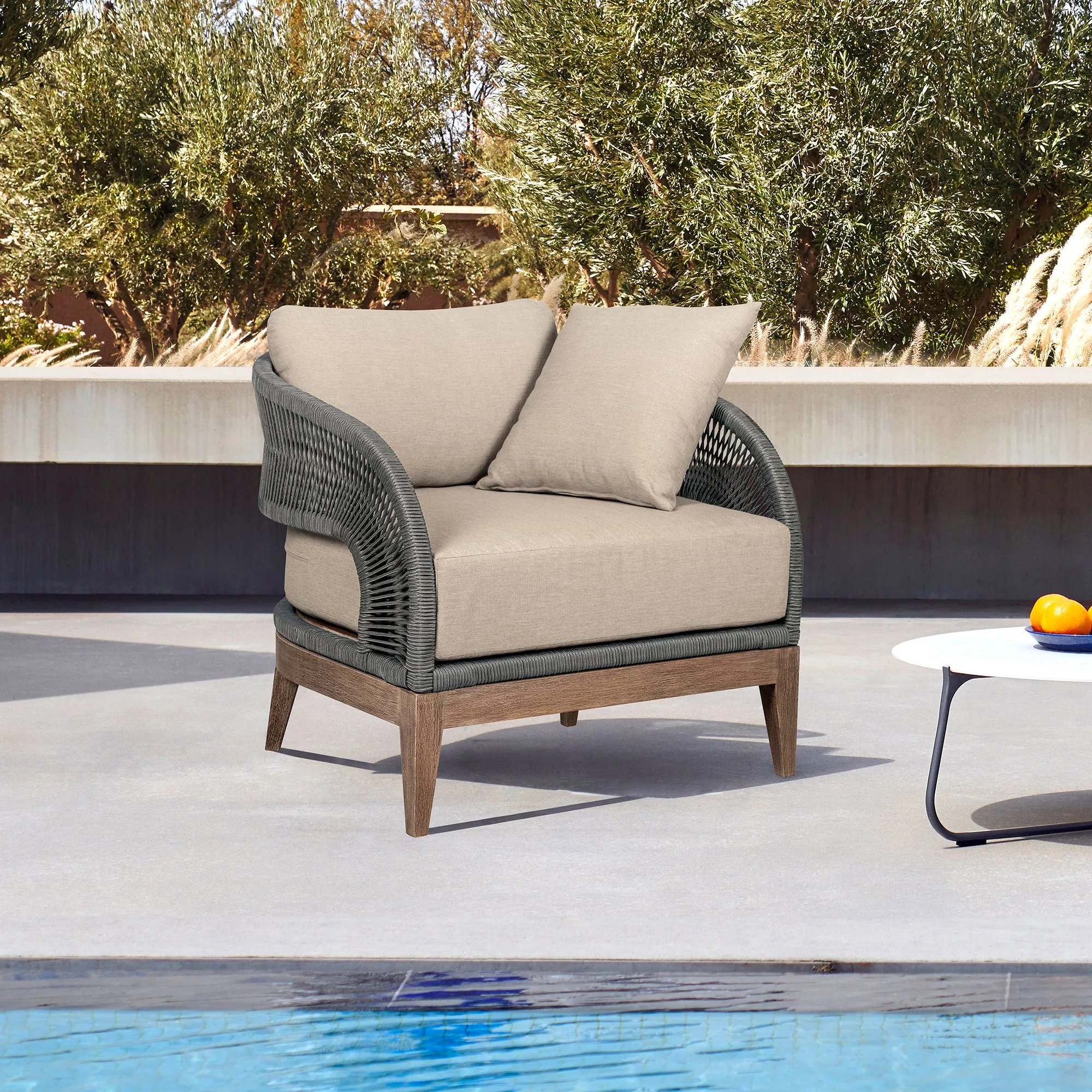 Orbit Outdoor Chair